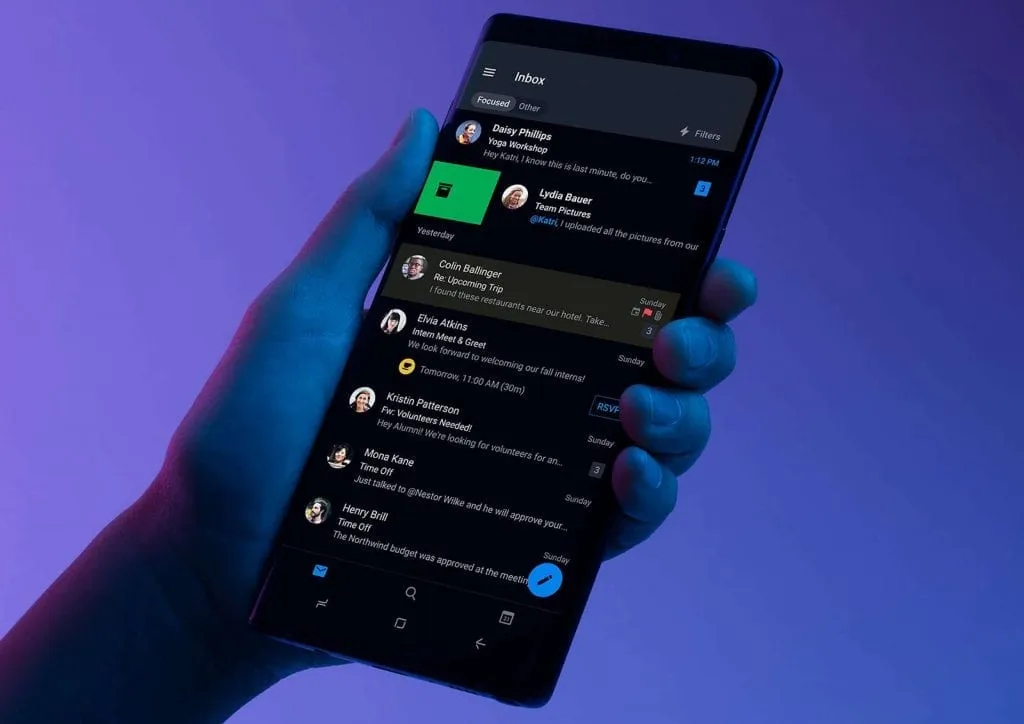 Exemplo de interface com dark mode (modo escuro) ativado.